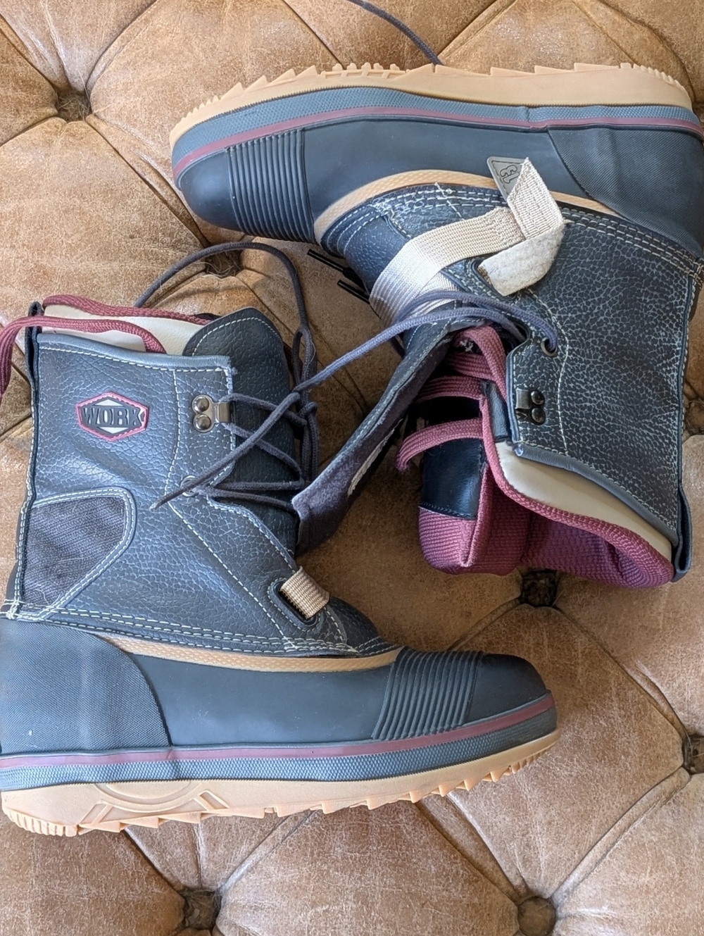 Vintage Burton Work Snowboard Boots Size 8 Never Worn Leather Winter Snow - Picture 3 of 13